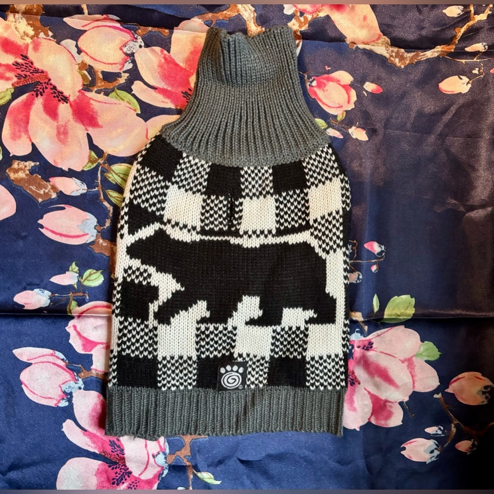 Petrageous Black and White Plaid Bear sweater